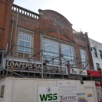 Reflective-Sound-Screen-High-Street-Wisbech-1